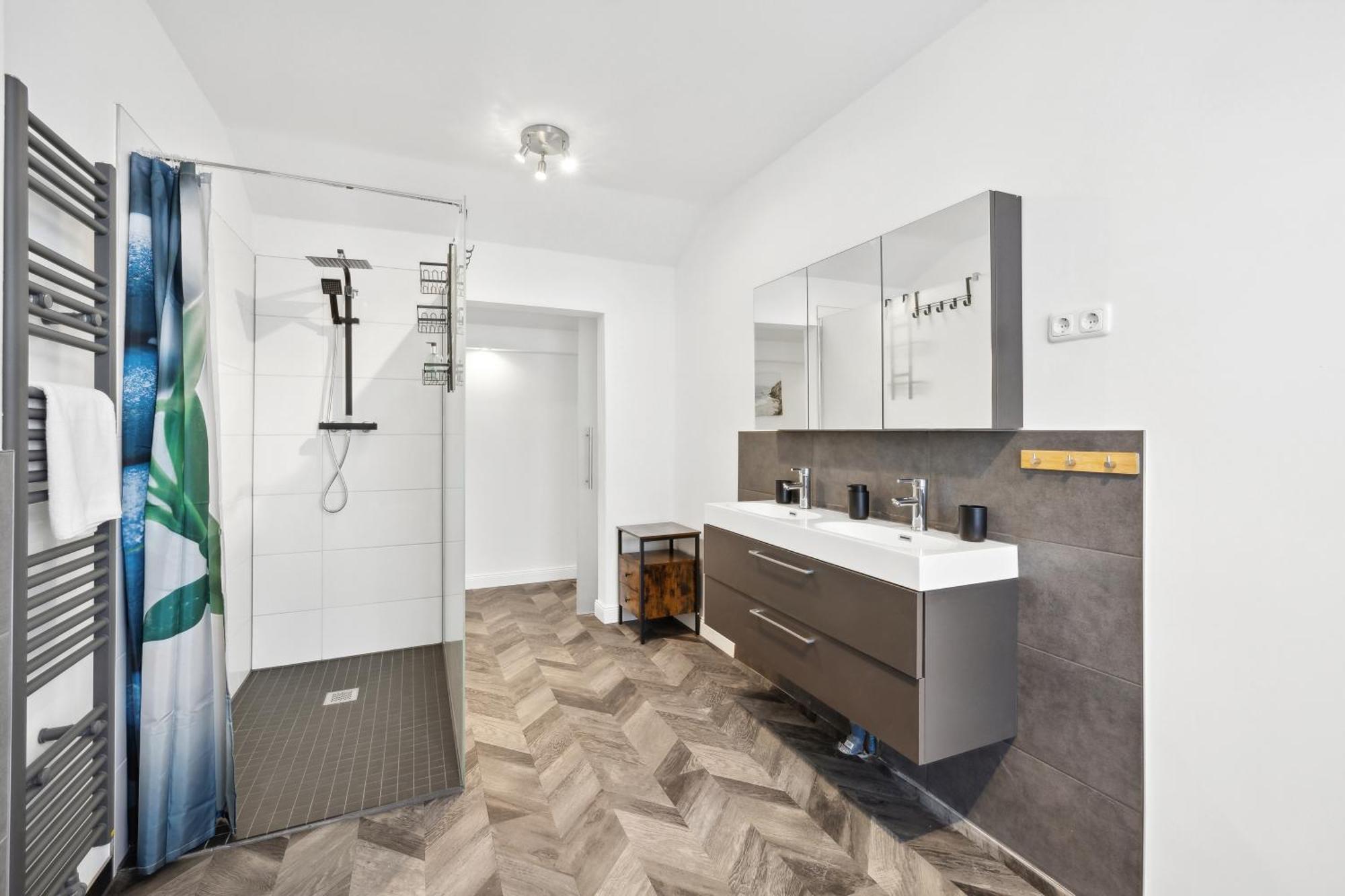 Apartment Infinity Kaiser Wilhelm Bruecke